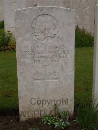 Etaples Military Cemetery - Corr, James William